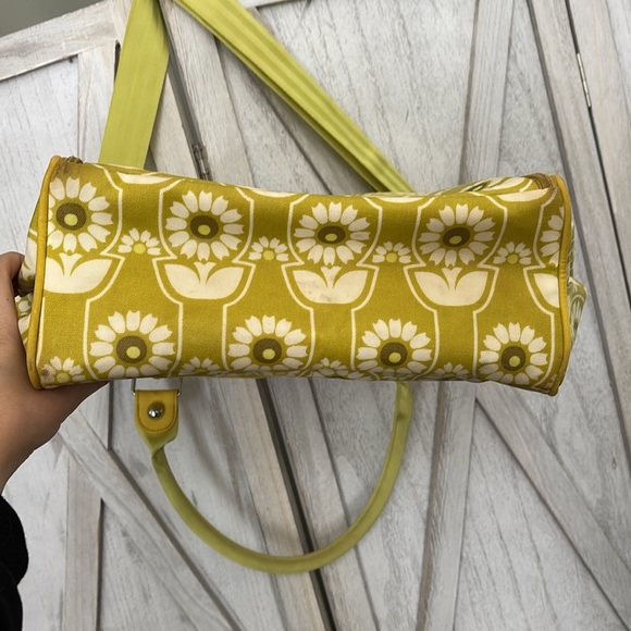 Petunia Pickle Bottom City Carryall in Chartreuse Sunlit Stockholm colorway - Picture 10 of 10